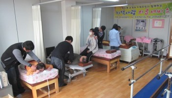 2009-10-29 지역 장애인 및 주민을 위한 지역사랑 의료서비스 실시 이미지