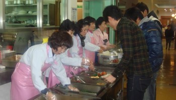 2010-01-11 황악라이온스클럽 가족회 무료급식 실시 이미지